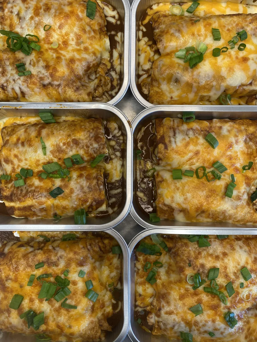 Enchiladas au poulet gratinées, préparées à la boucherie